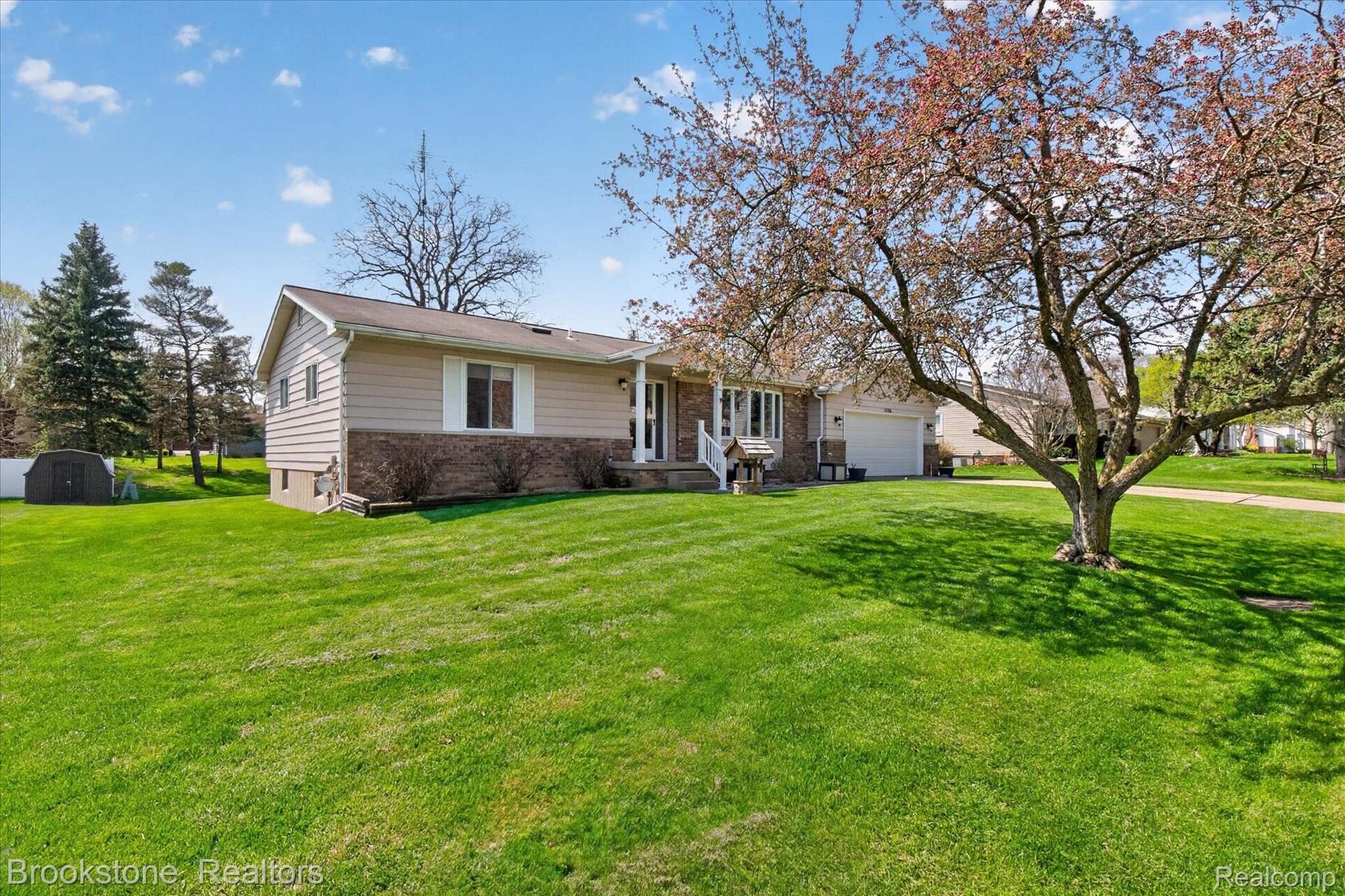 1086 Risecliff Drive
