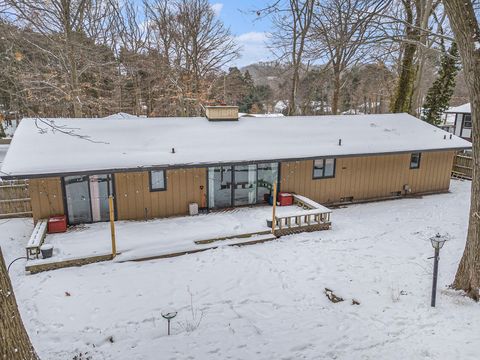 A home in GrandHavenCharterTownship_Ottawa