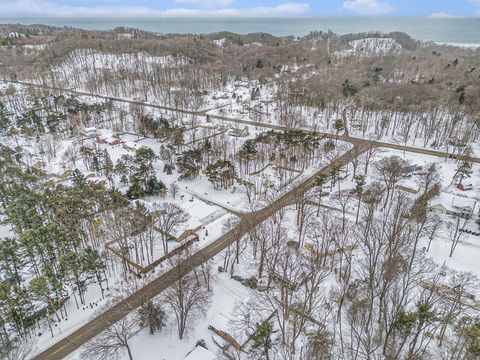 A home in GrandHavenCharterTownship_Ottawa