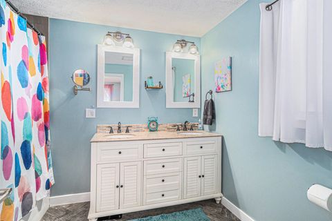 A home in GrandHavenCharterTownship_Ottawa