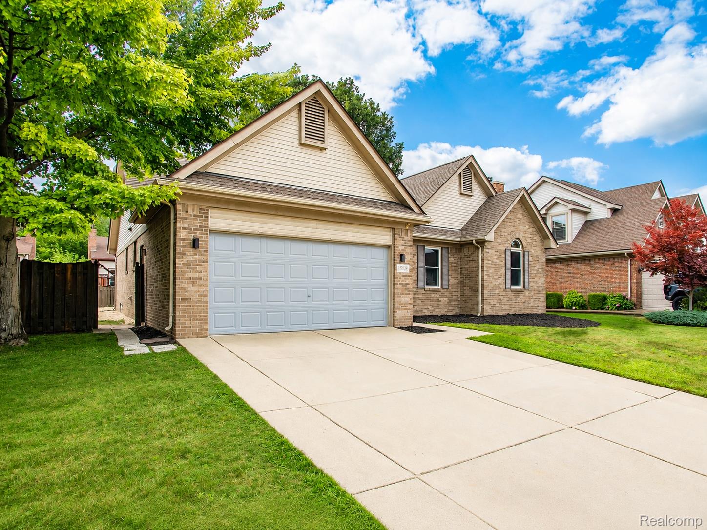 19108 Red Oak Lane