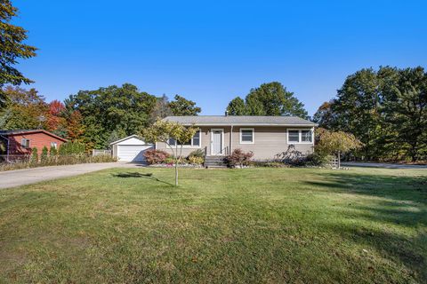 1514 W Sternberg Norton Shores City MI 49441