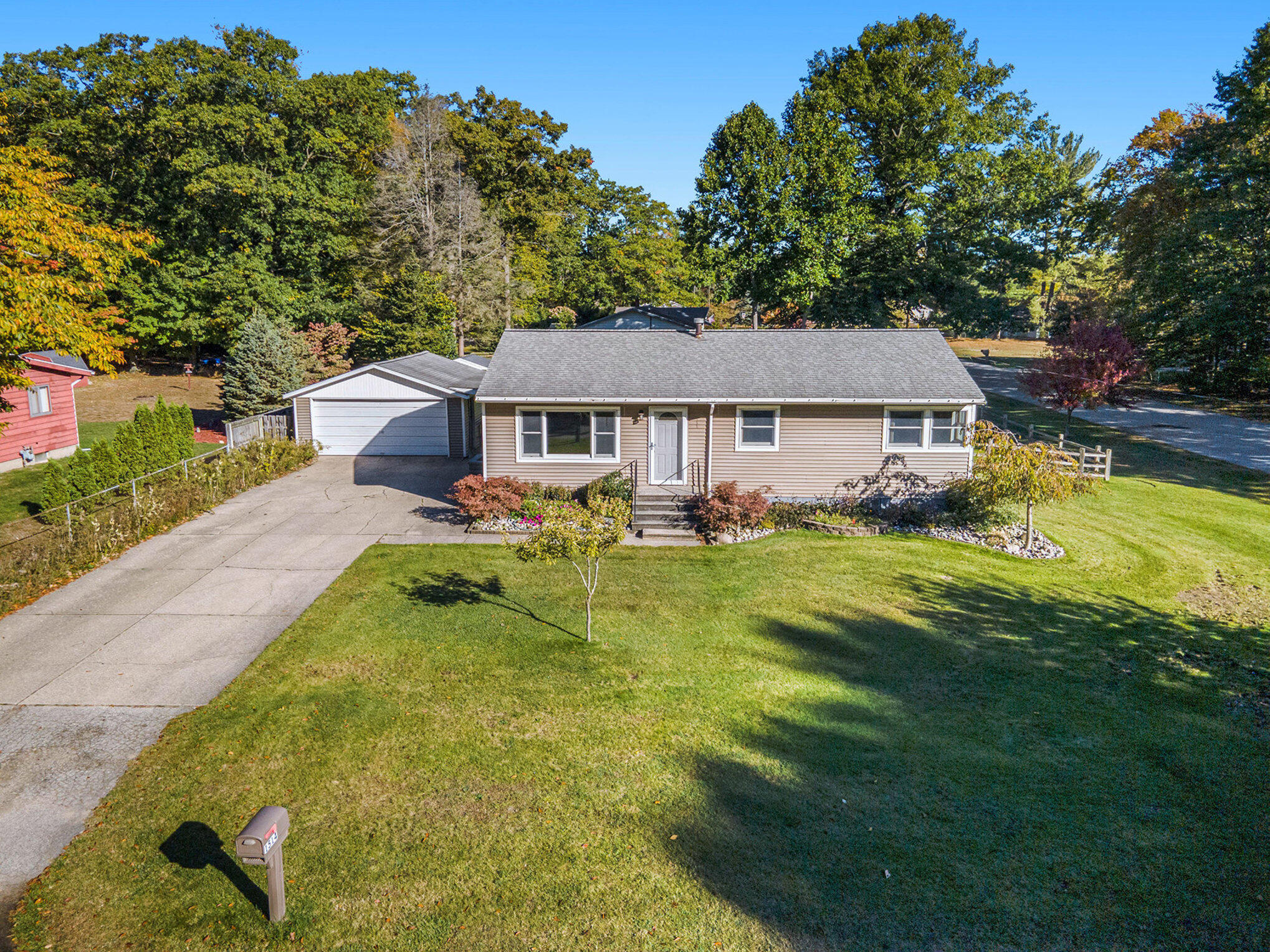 1514 W Sternberg