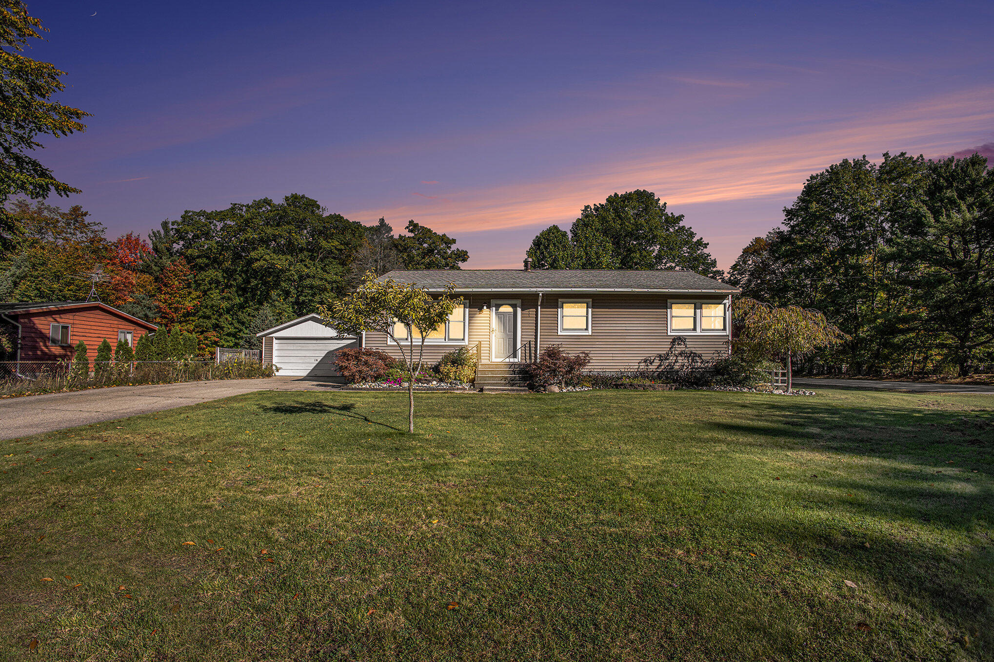 1514 W Sternberg