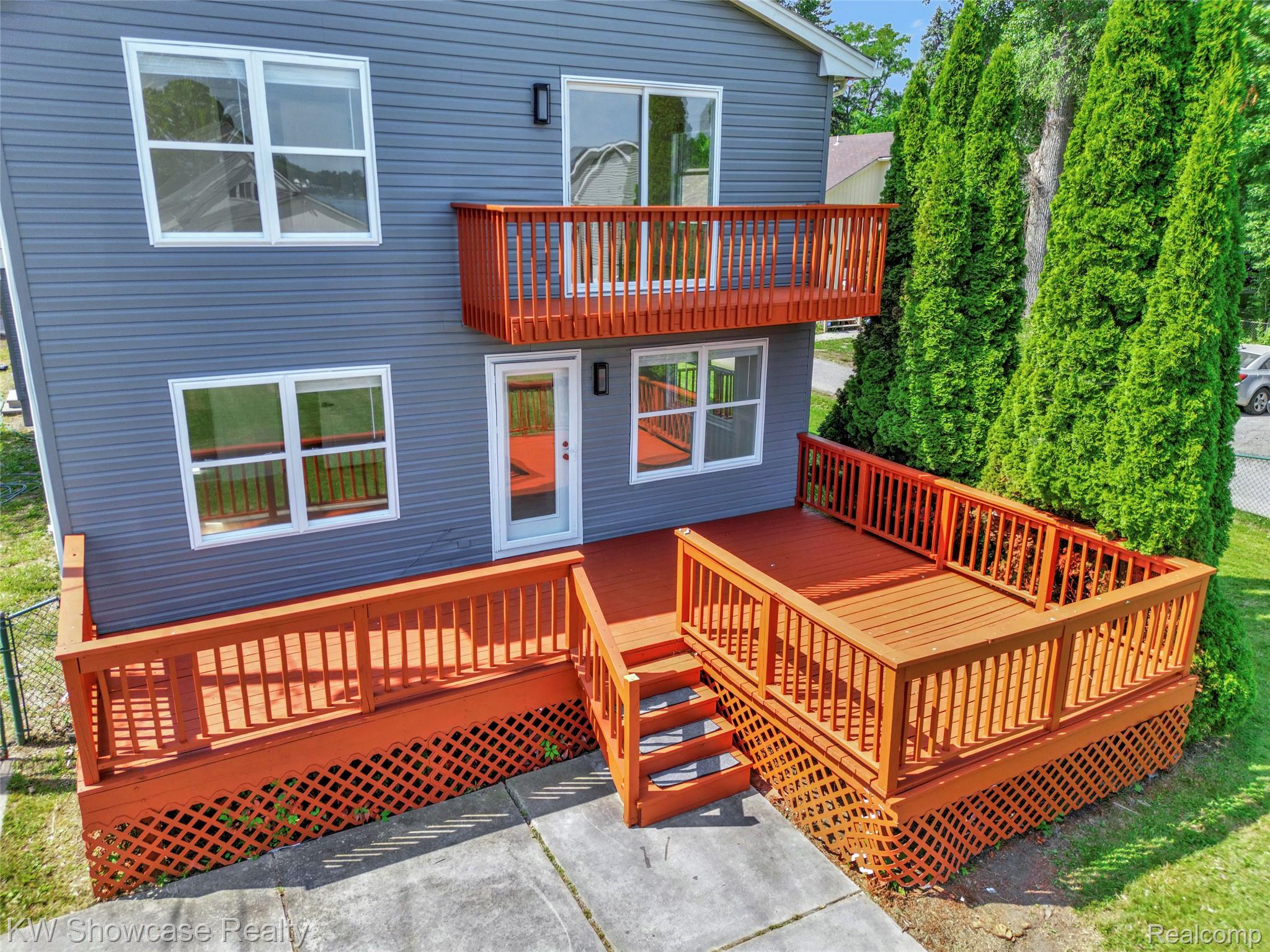 4392 Cass Elizabeth Road