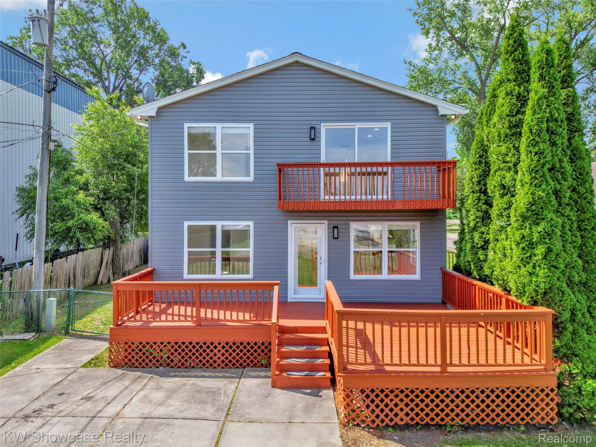 4392 Cass Elizabeth Road