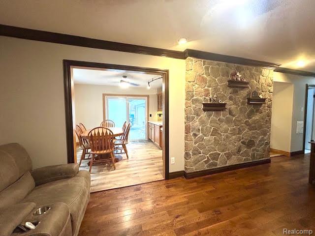 Madison Heights City, Michigan 48071, United States, 3 Bedrooms Bedrooms, ,2 BathroomsBathrooms,Residential,Active,215578