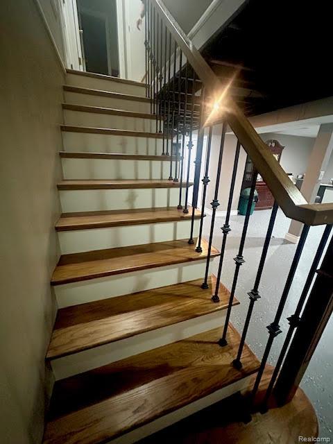 Madison Heights City, Michigan 48071, United States, 3 Bedrooms Bedrooms, ,2 BathroomsBathrooms,Residential,Active,215578