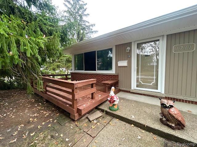 Madison Heights City, Michigan 48071, United States, 3 Bedrooms Bedrooms, ,2 BathroomsBathrooms,Residential,Active,215578