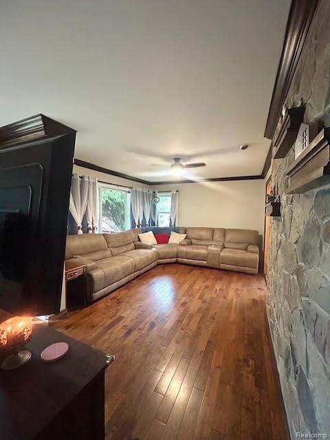 Madison Heights City, Michigan 48071, United States, 3 Bedrooms Bedrooms, ,2 BathroomsBathrooms,Residential,Active,215578