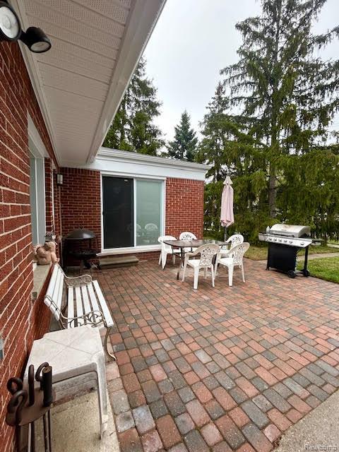 Madison Heights City, Michigan 48071, United States, 3 Bedrooms Bedrooms, ,2 BathroomsBathrooms,Residential,Active,215578