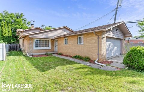 18130 Roseland Boulevard Lathrup Village City MI 48076