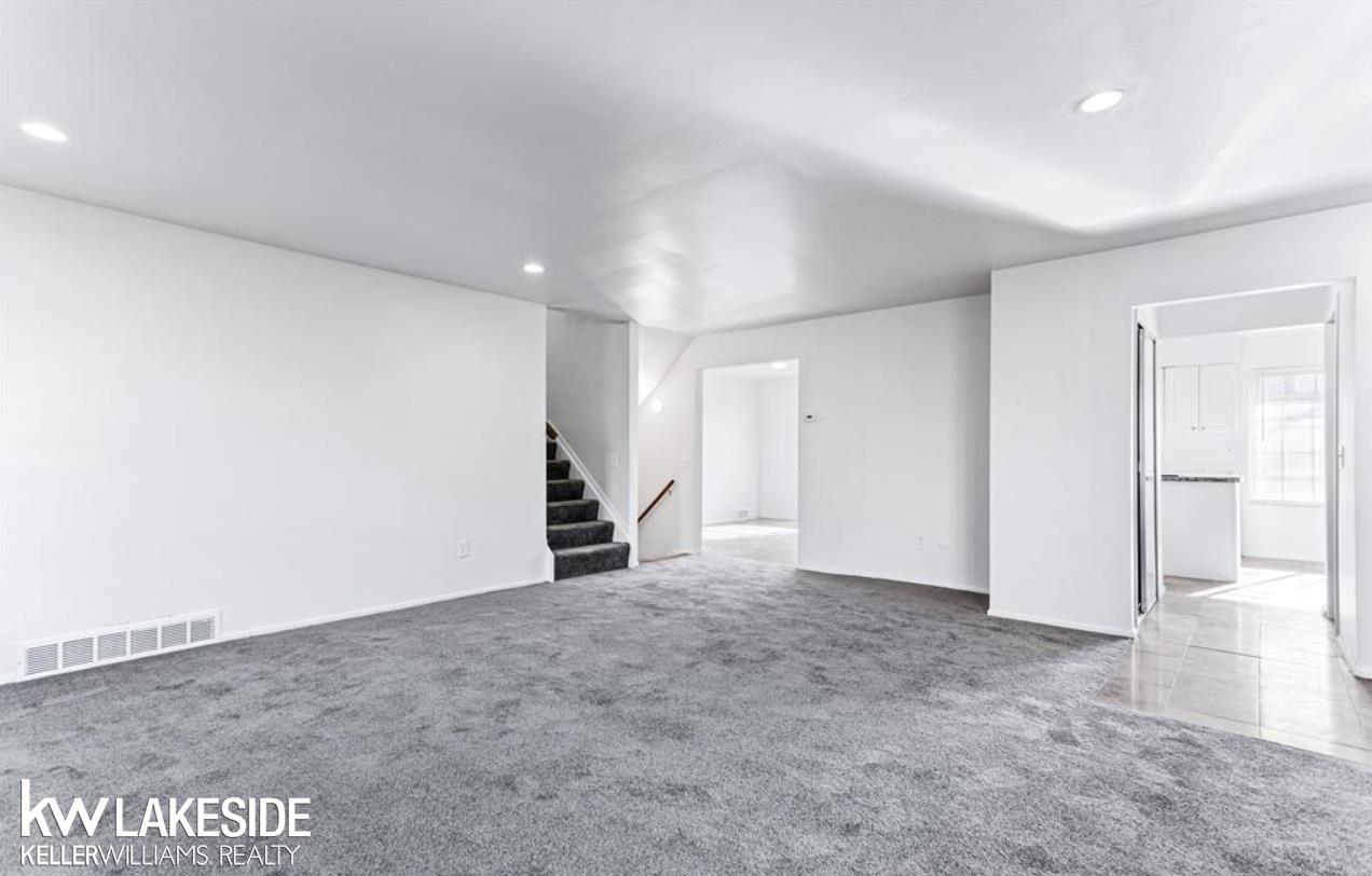 18130 Roseland Boulevard