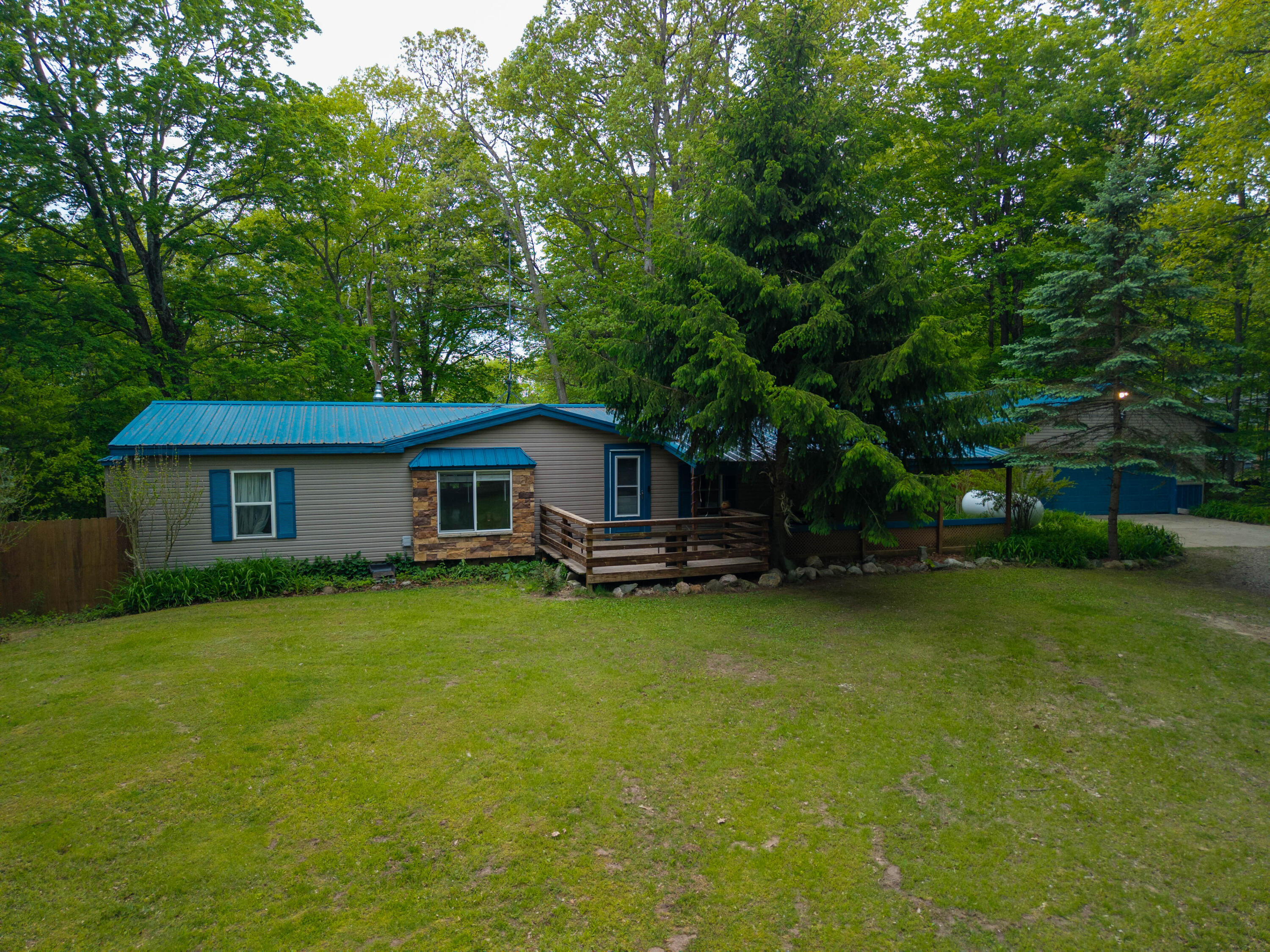 4658 W Fern Glen
