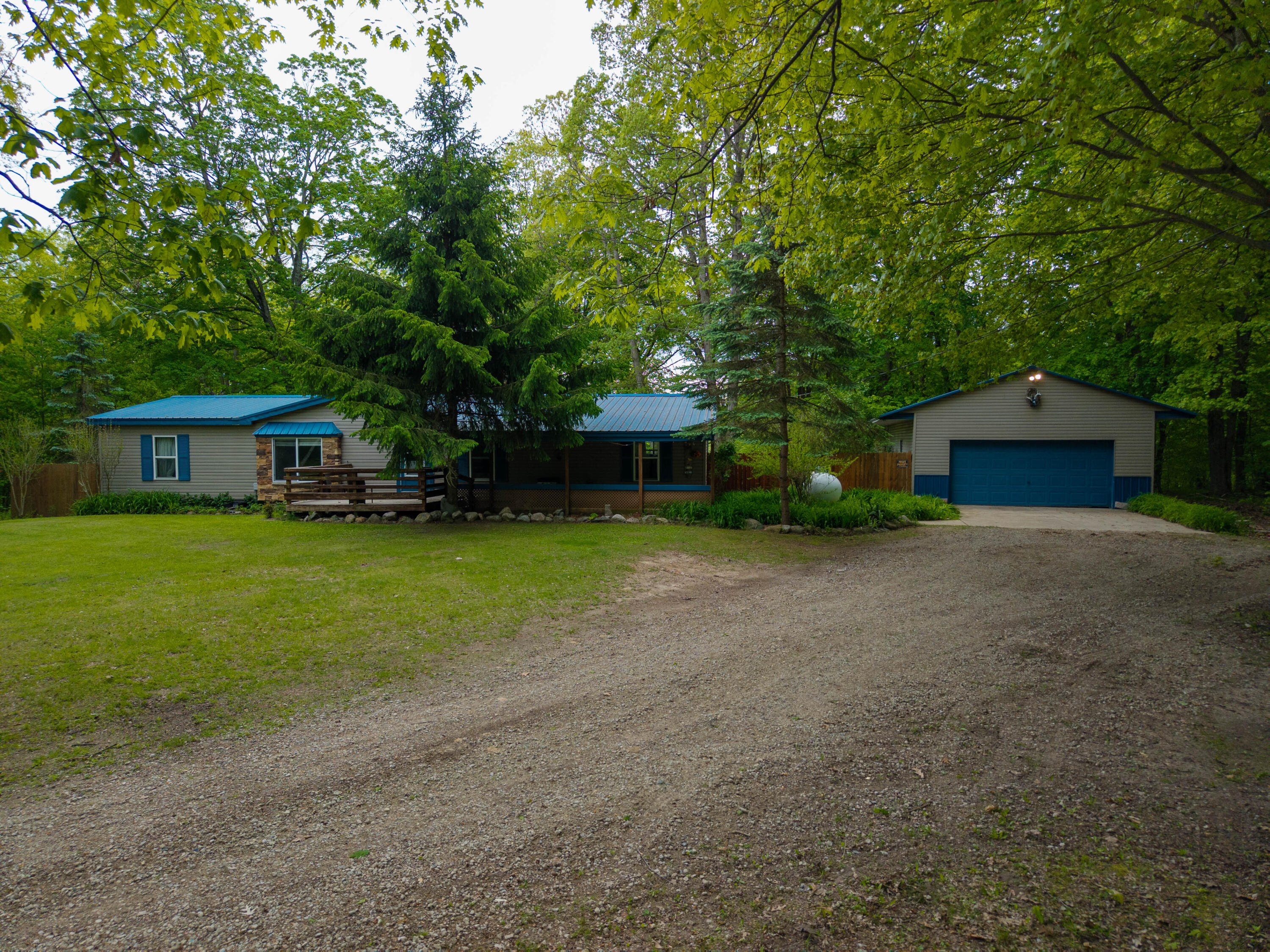 4658 W Fern Glen