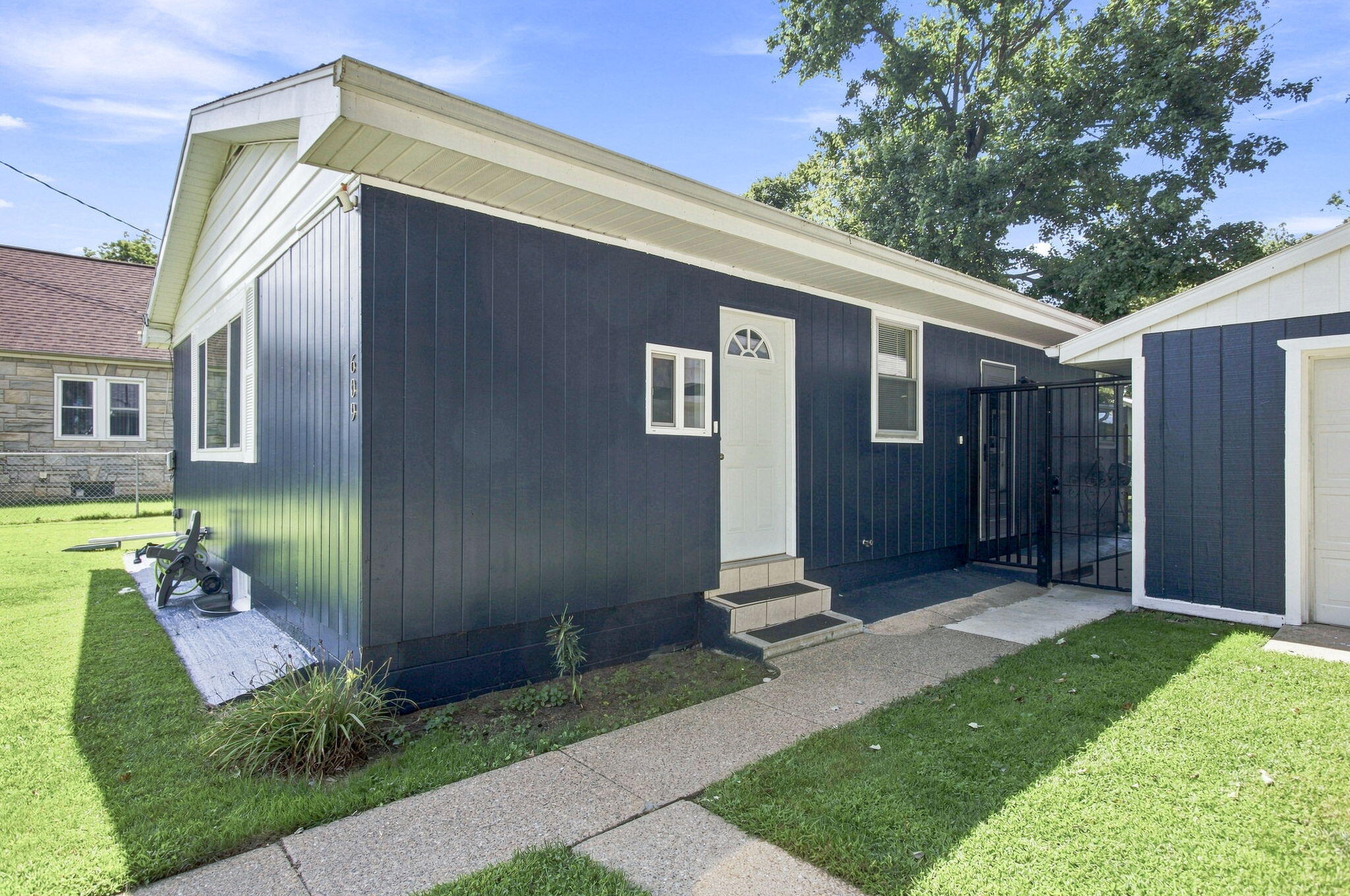 609 S Mechanic Street