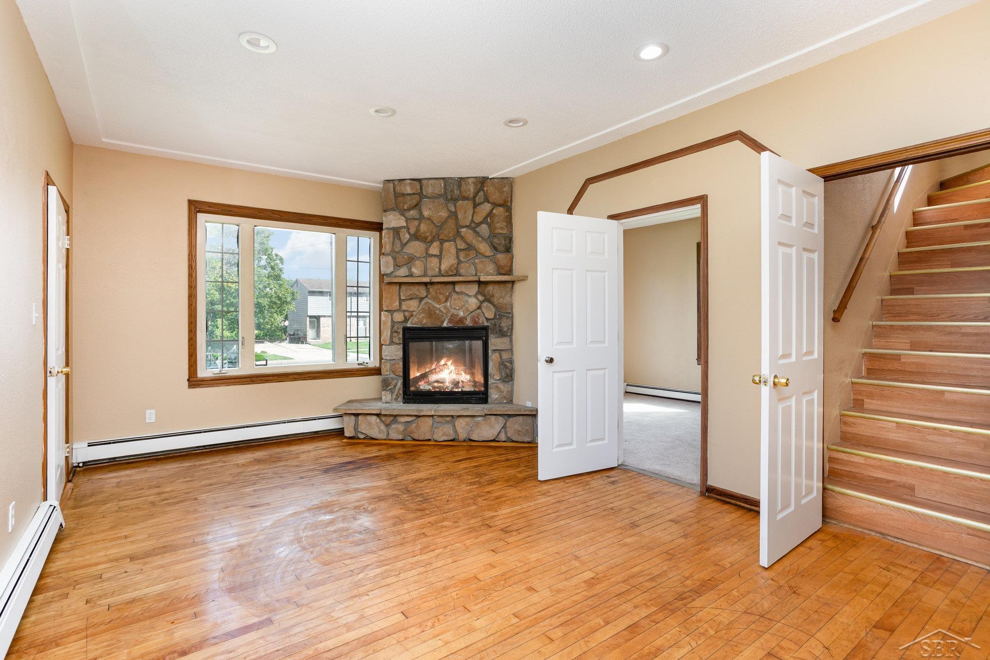 2015 S Washington Street