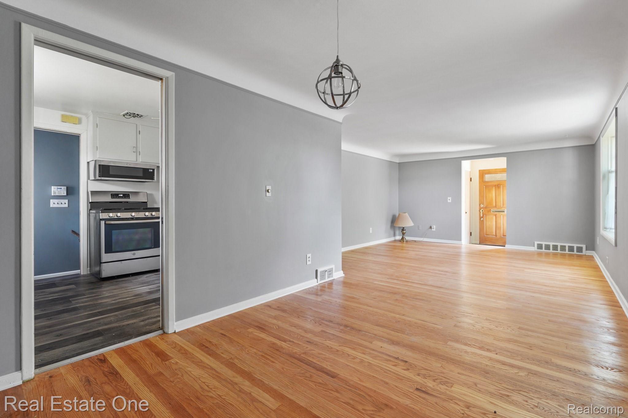 21135 LITTLESTONE Road