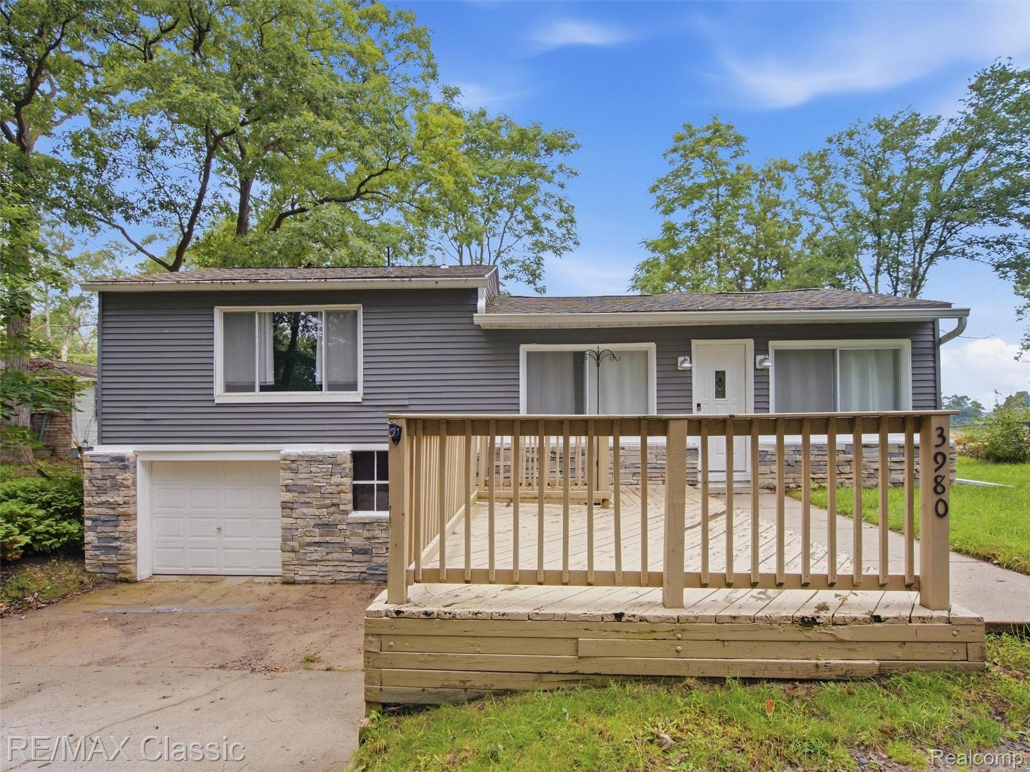 3980 Ben Hur Drive