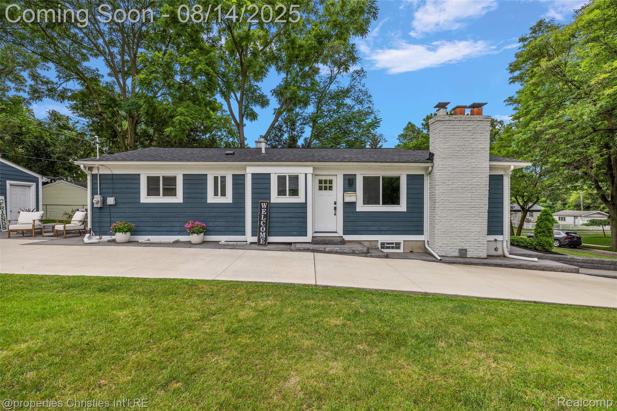 222 N Alice Avenue