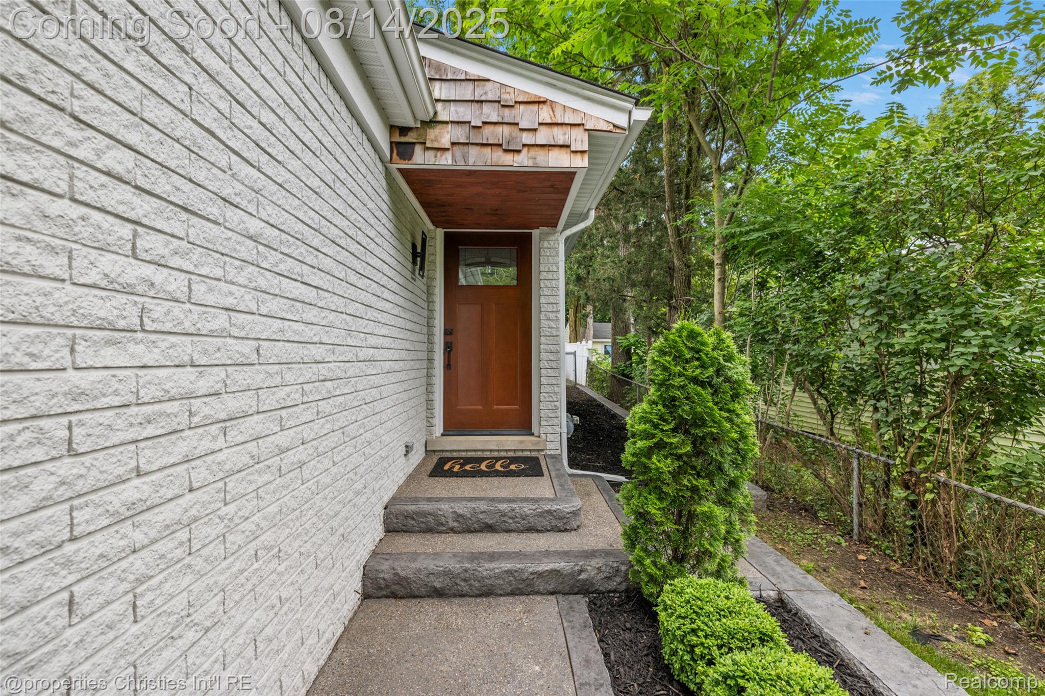 222 N Alice Avenue