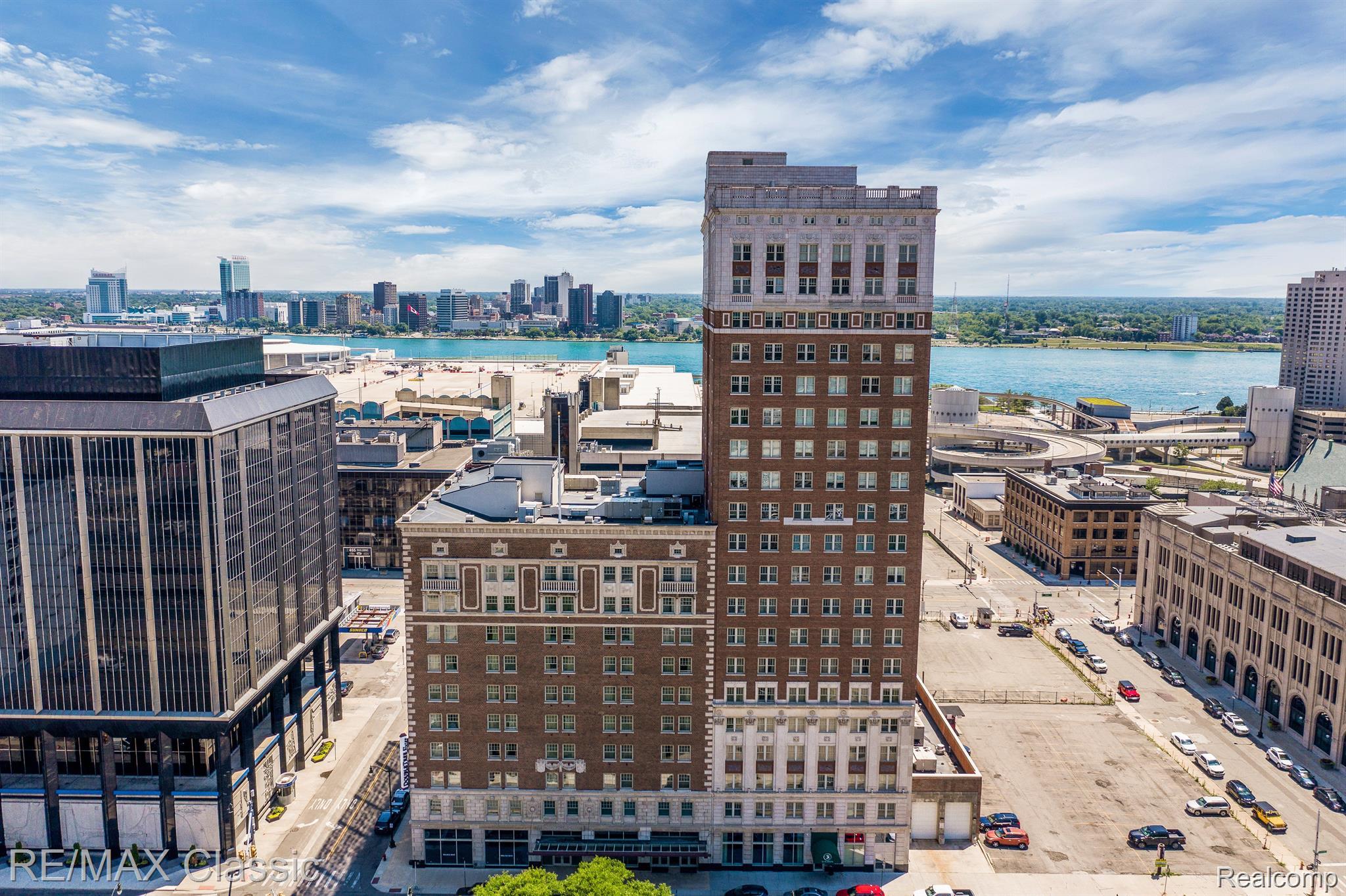 525 W Lafayette Boulevard 19A