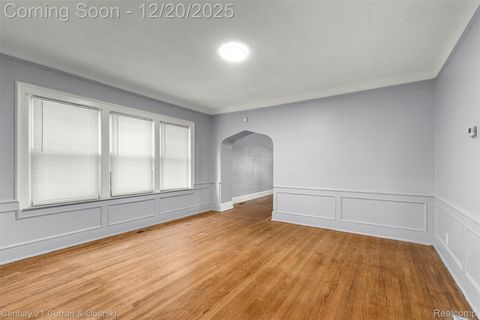 Tiny photo for 2015 Gladstone Street, Detroit City, MI 48206 (MLS # 20251060740)