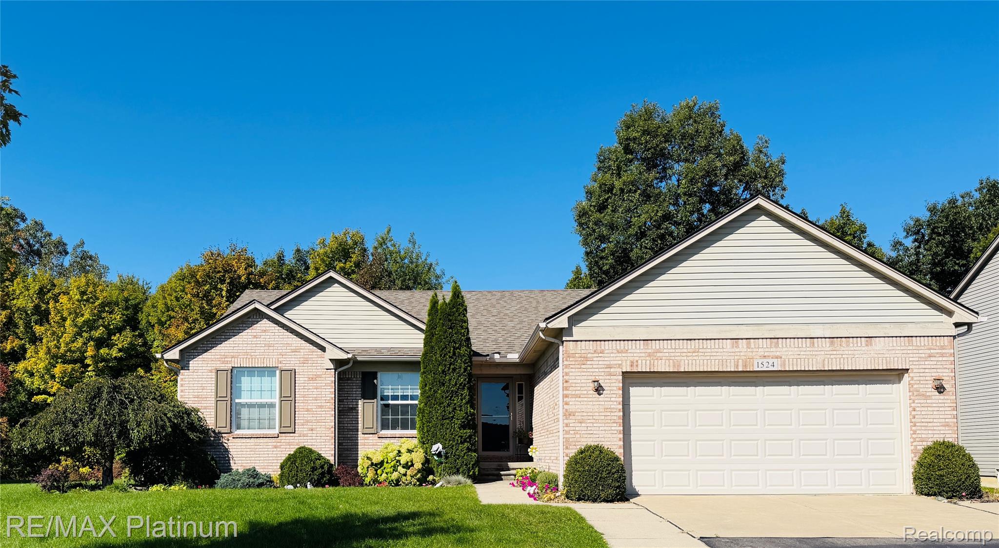 1524 Baypointe Circle