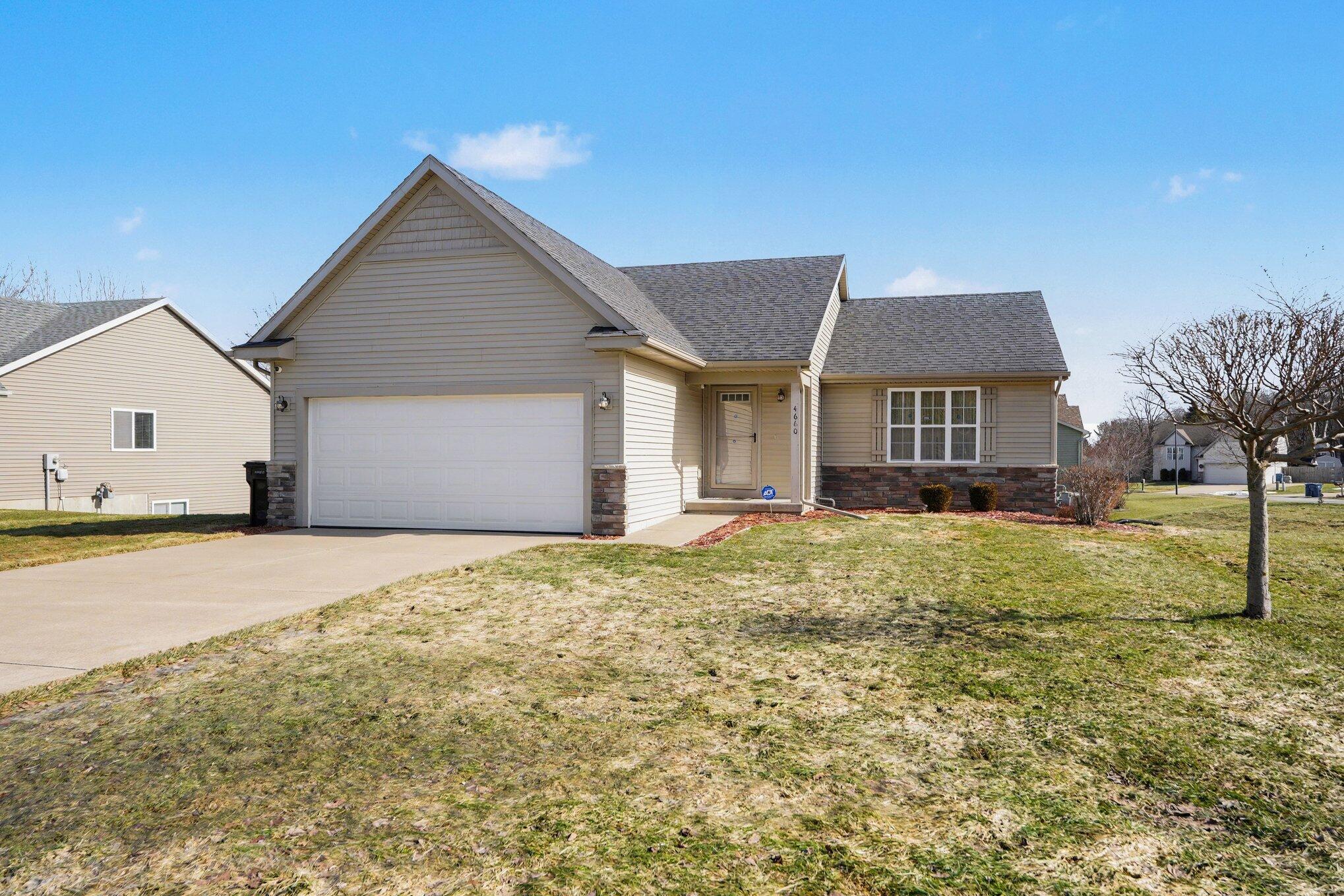 4660 Haywood Drive SE