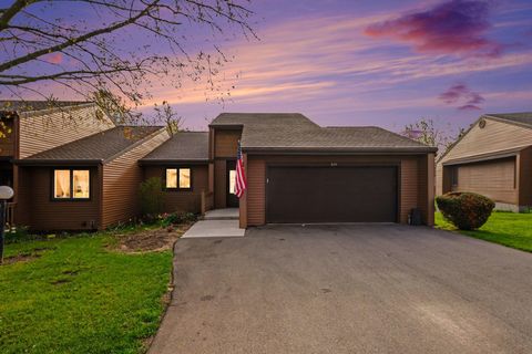 625 Maple Creek Drive Holland City MI 49423