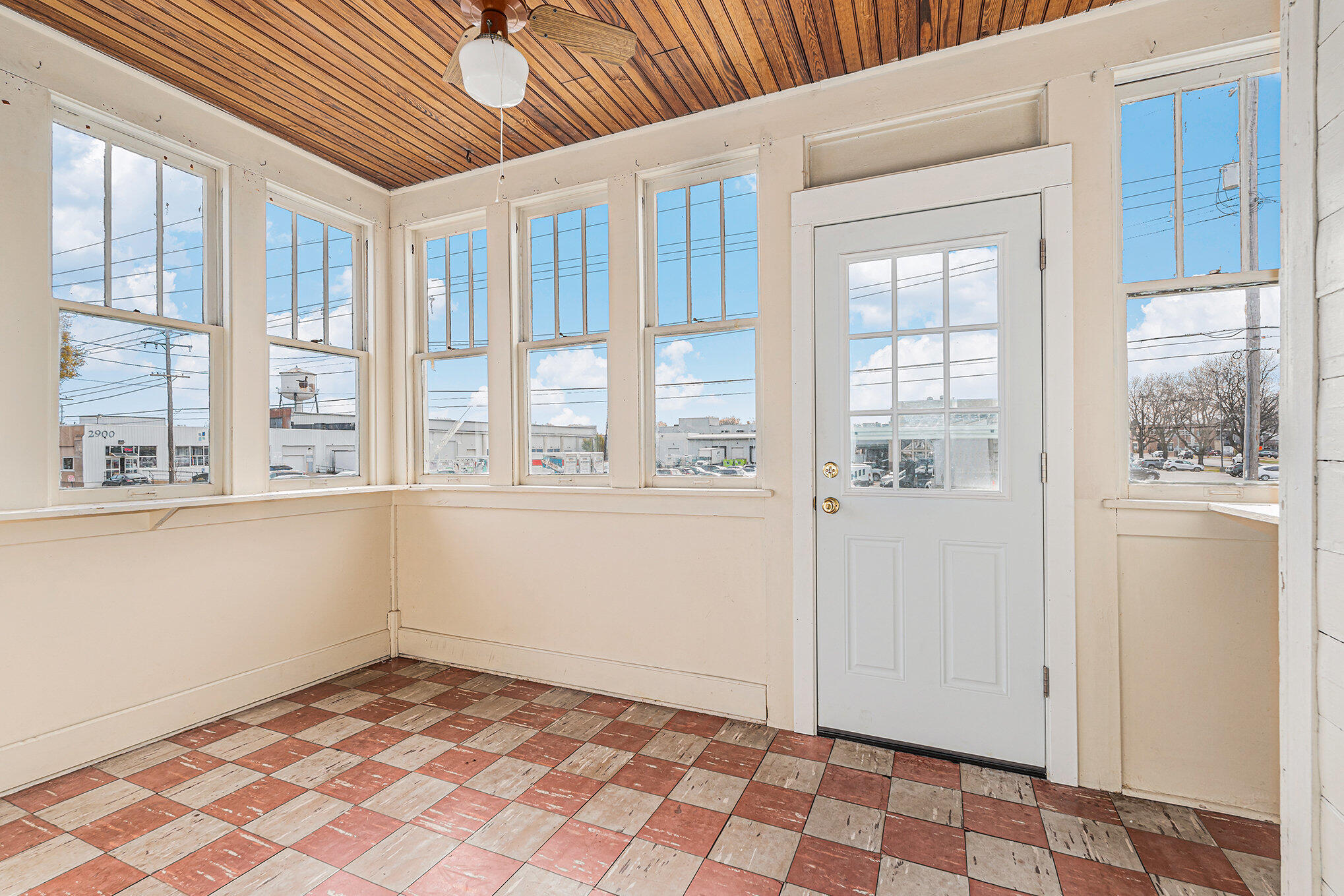 3981 White Street SW