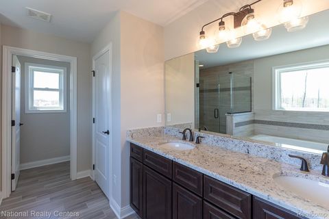 Tiny photo for 7113 Oak Ridge Court, Independence Charter Township, MI 48348 (MLS # 20240061171)
