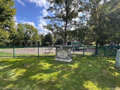 Tiny photo for 7113 Oak Ridge Court, Independence Charter Township, MI 48348 (MLS # 20240061171)
