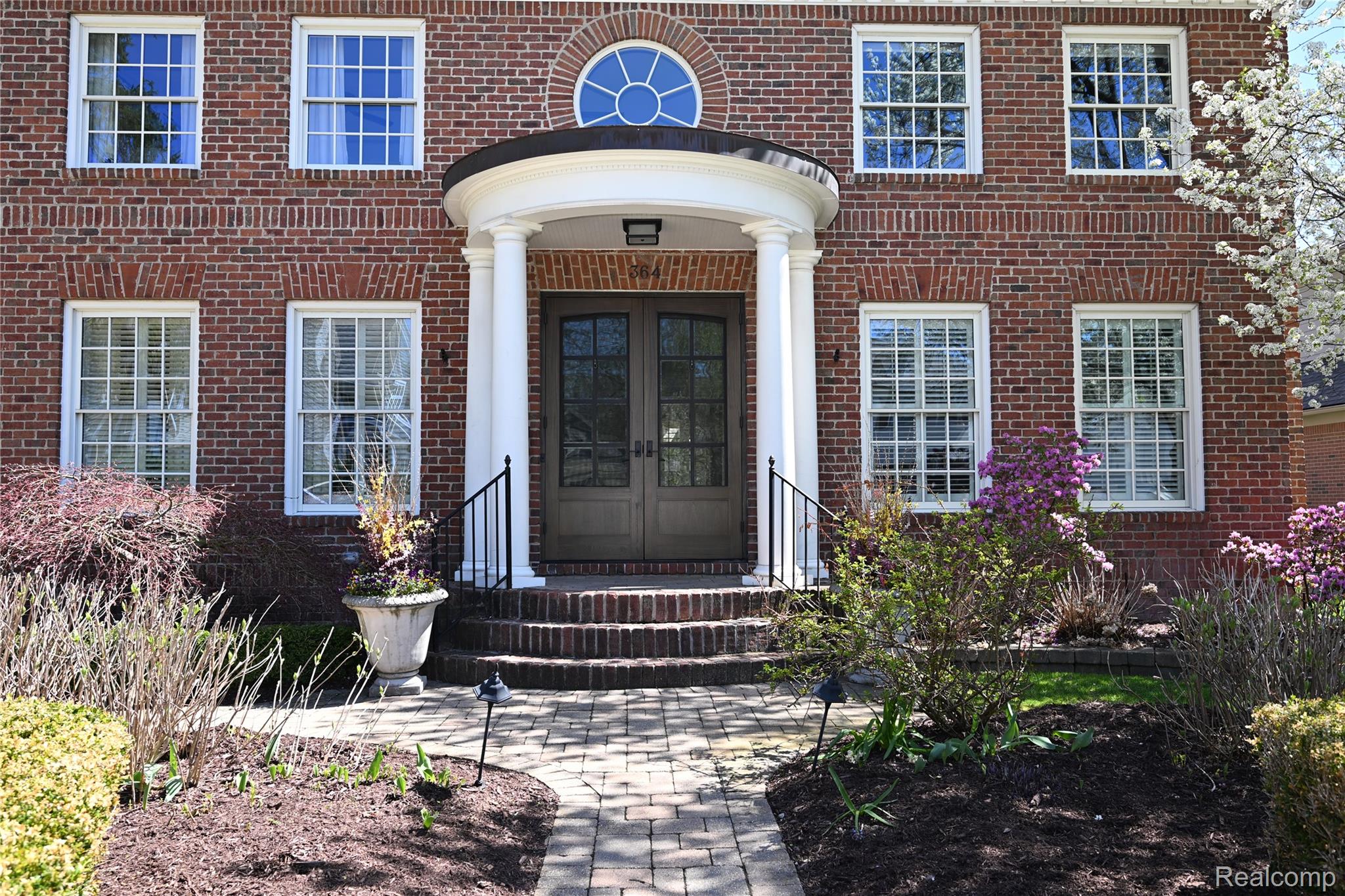 364 Chesterfield Avenue