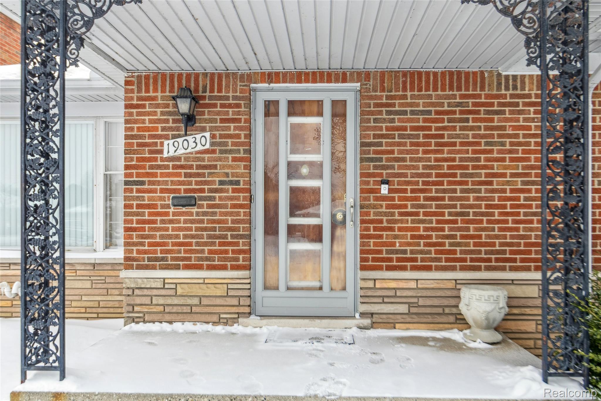 19030 Holbrook Avenue