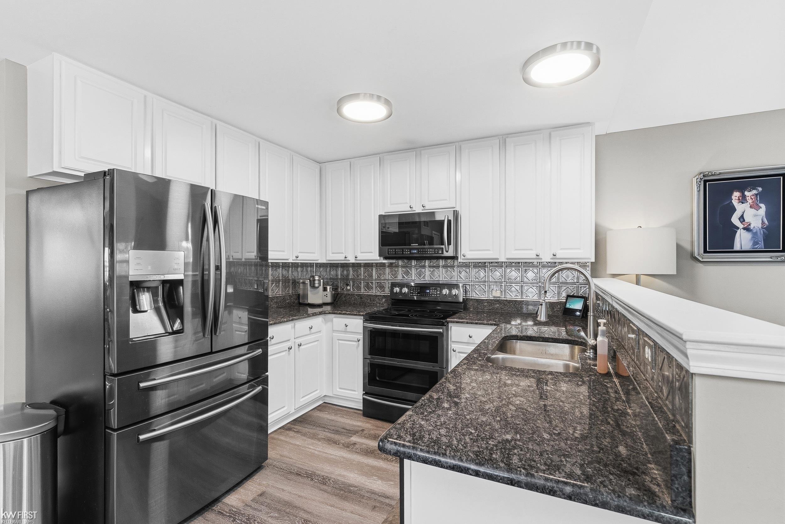 5460 Deer Trail