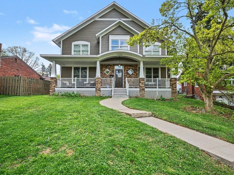 Photo of 2928 Vinsetta Boulevard, Royal Oak City, MI 48073 (MLS # 81026021291)