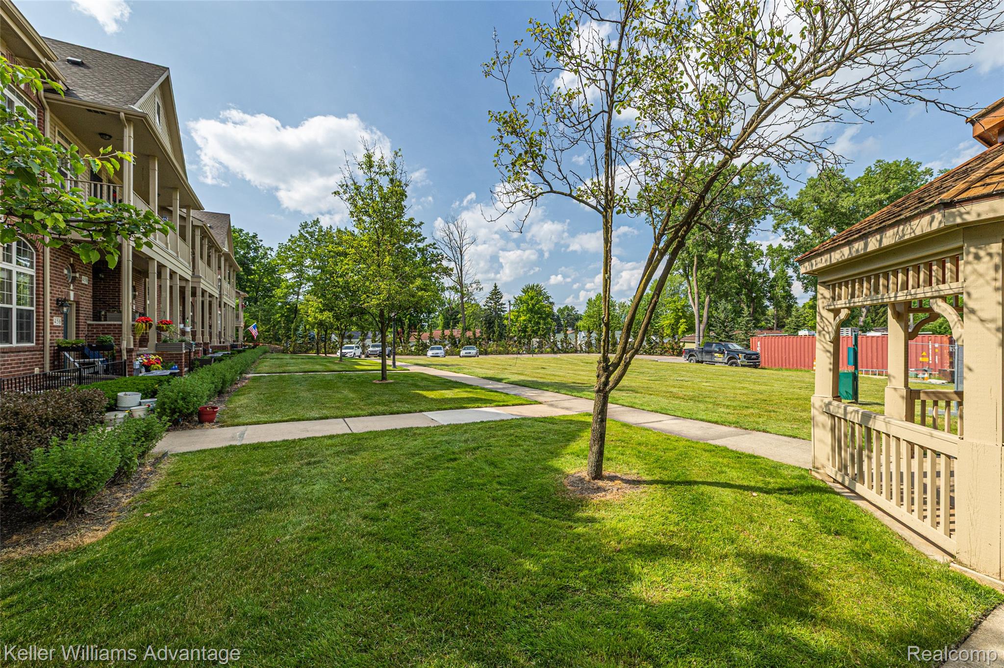 438 Old Pine Way