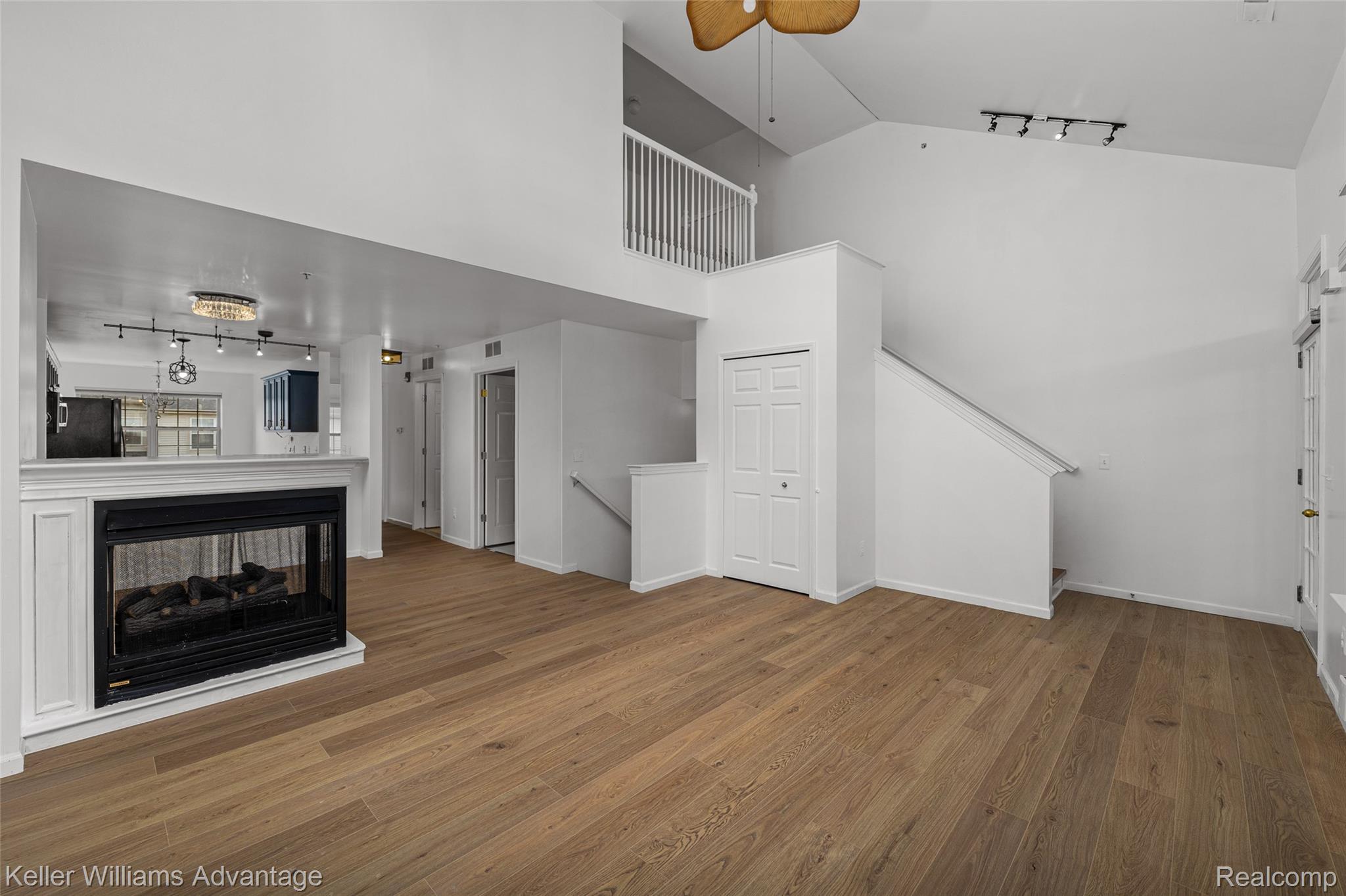 438 Old Pine Way
