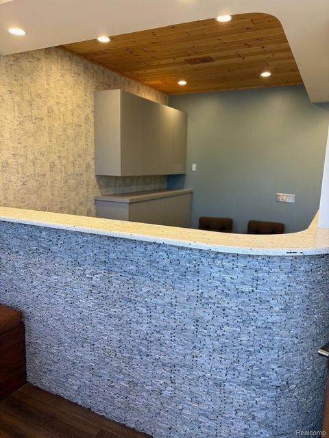 5589 E M-36 A-9 Hamburg Township MI 48169