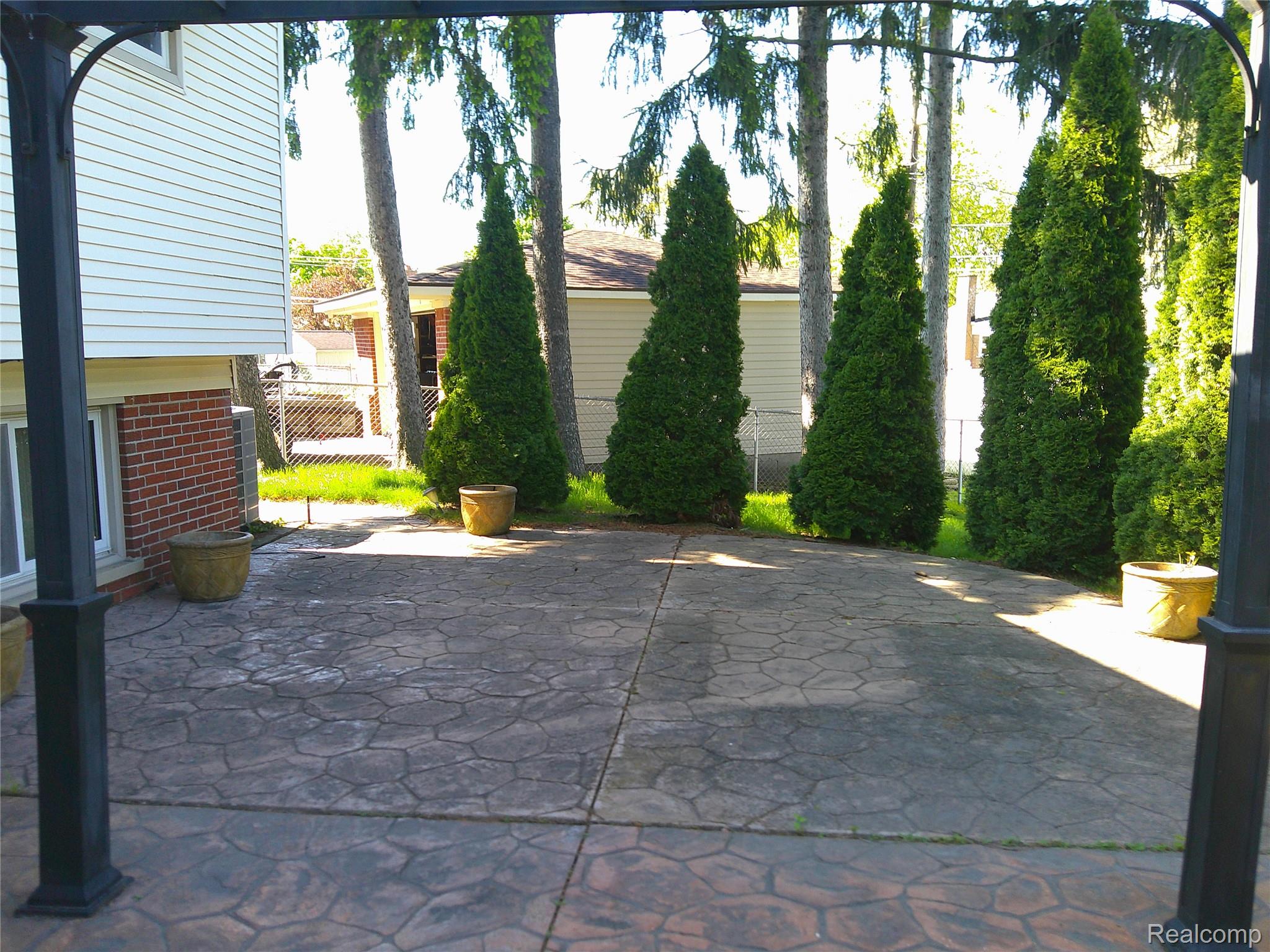 2803 Lexington Court