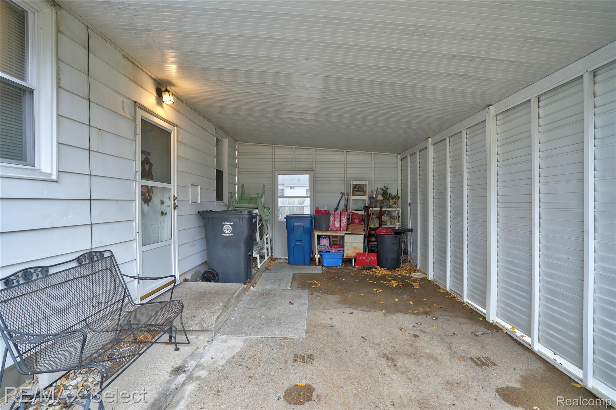 945 Salisbury Avenue