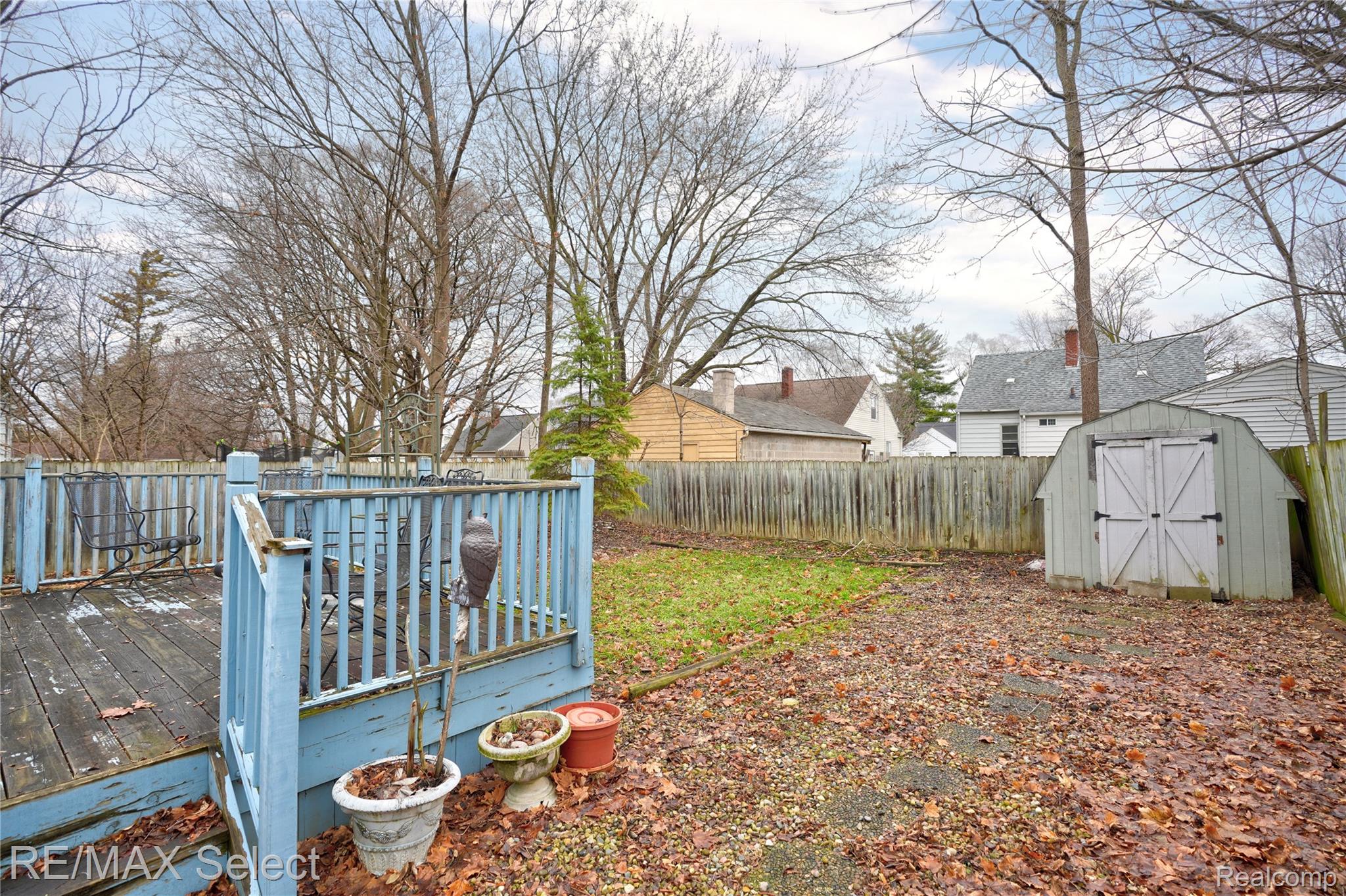 945 Salisbury Avenue