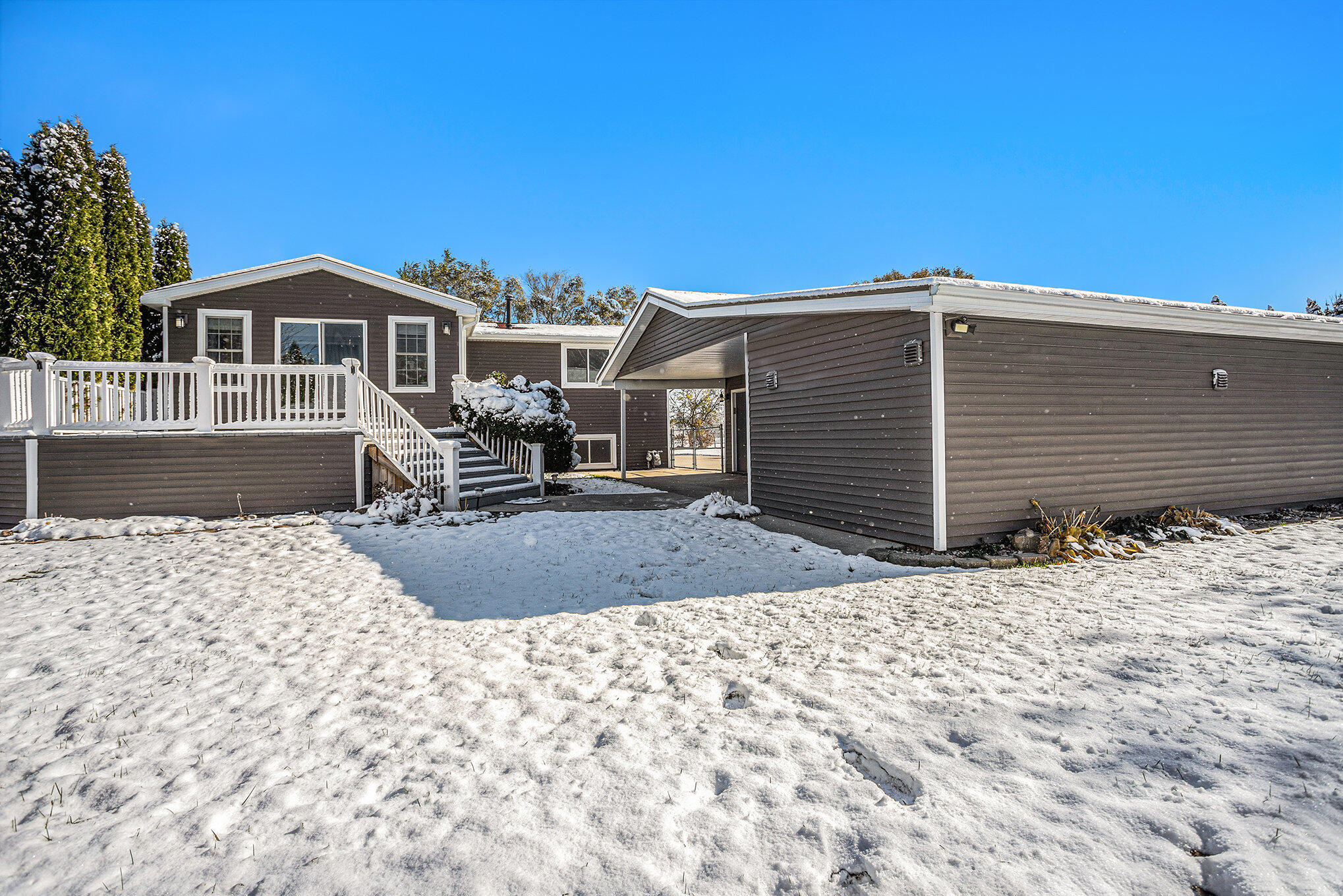 Quincy, Michigan 49082, United States, 4 Bedrooms Bedrooms, ,2 BathroomsBathrooms,Residential,Active,242605