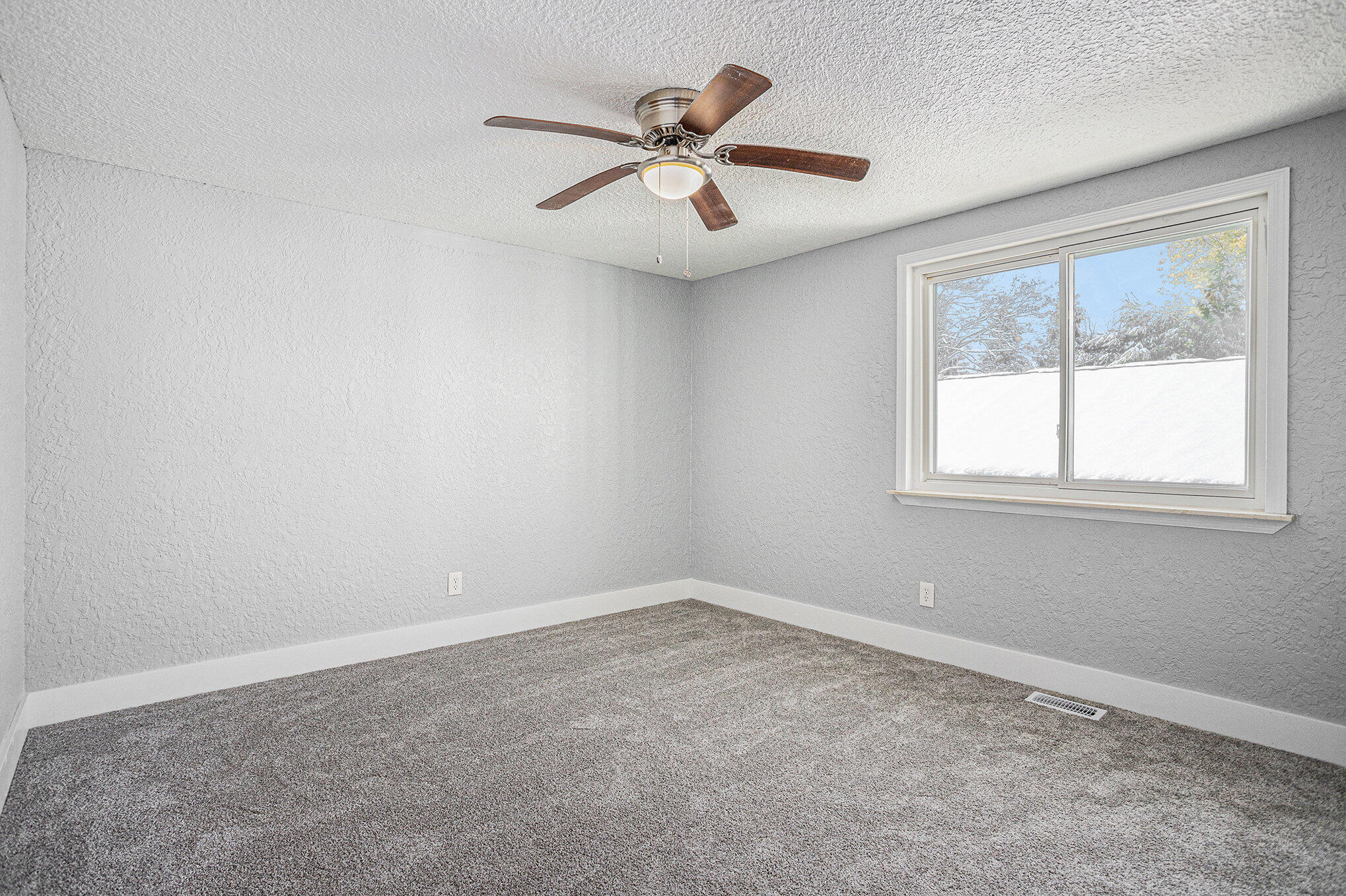 Quincy, Michigan 49082, United States, 4 Bedrooms Bedrooms, ,2 BathroomsBathrooms,Residential,Active,242605