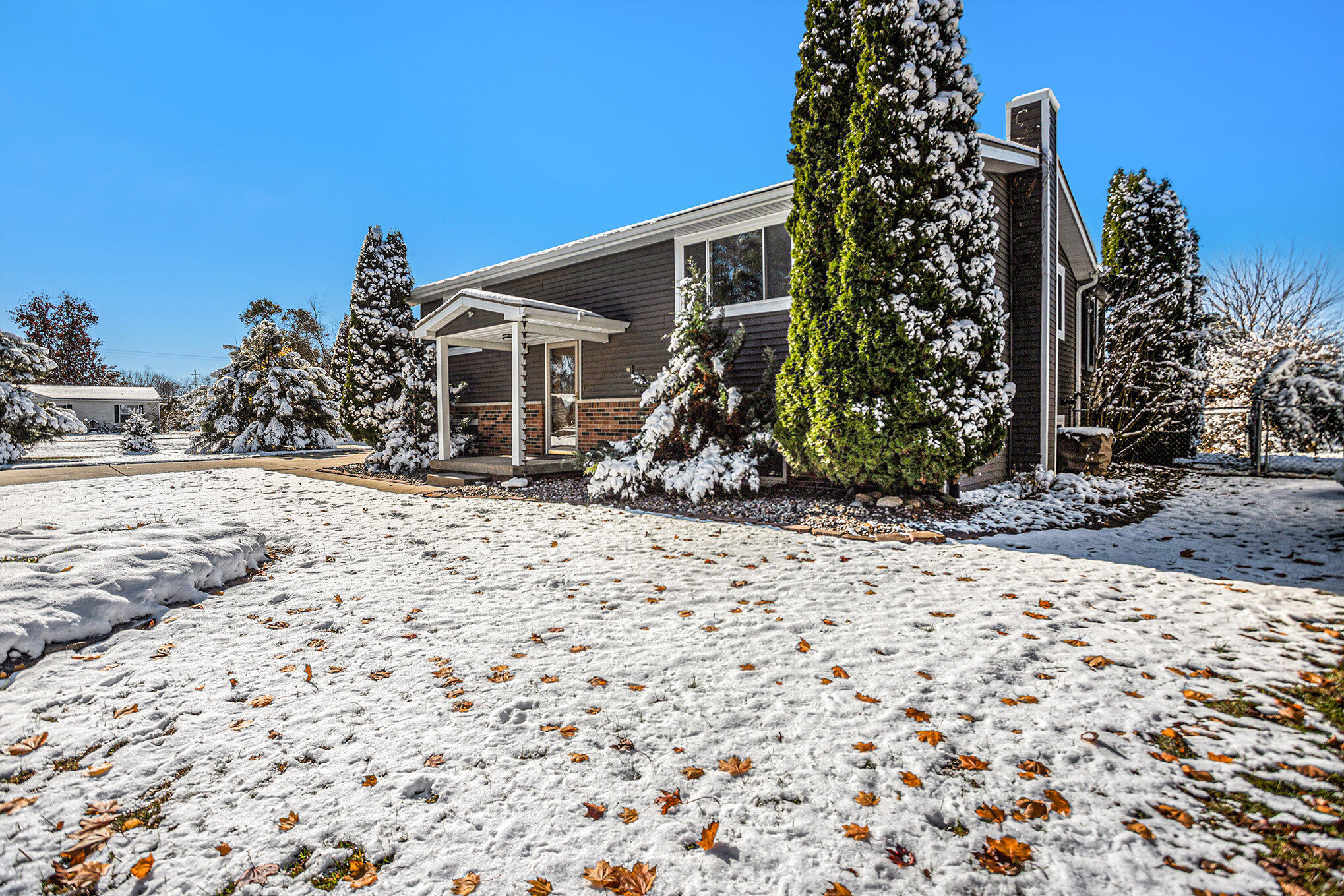 Quincy, Michigan 49082, United States, 4 Bedrooms Bedrooms, ,2 BathroomsBathrooms,Residential,Active,242605