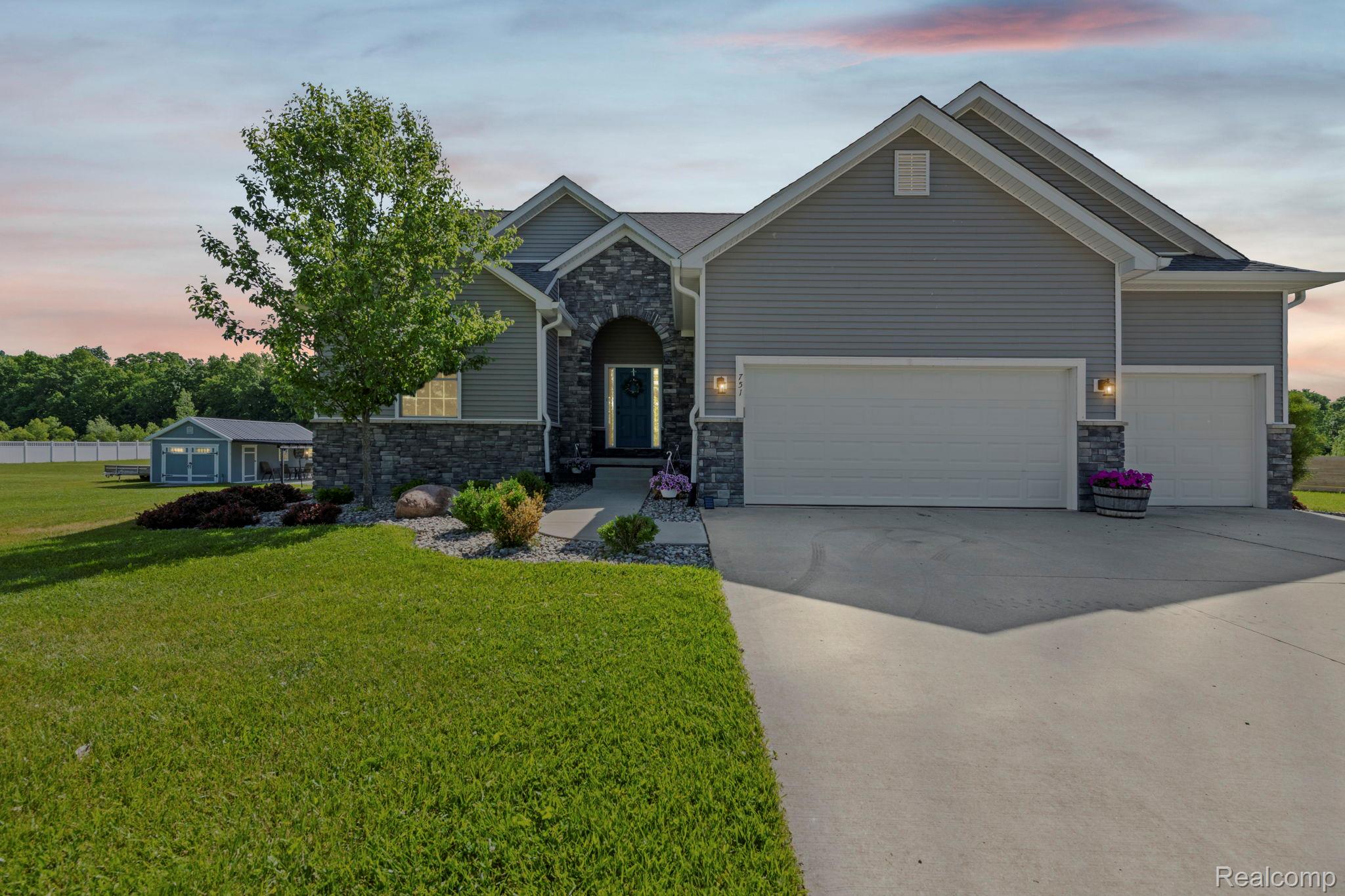 751 Nelson William Drive