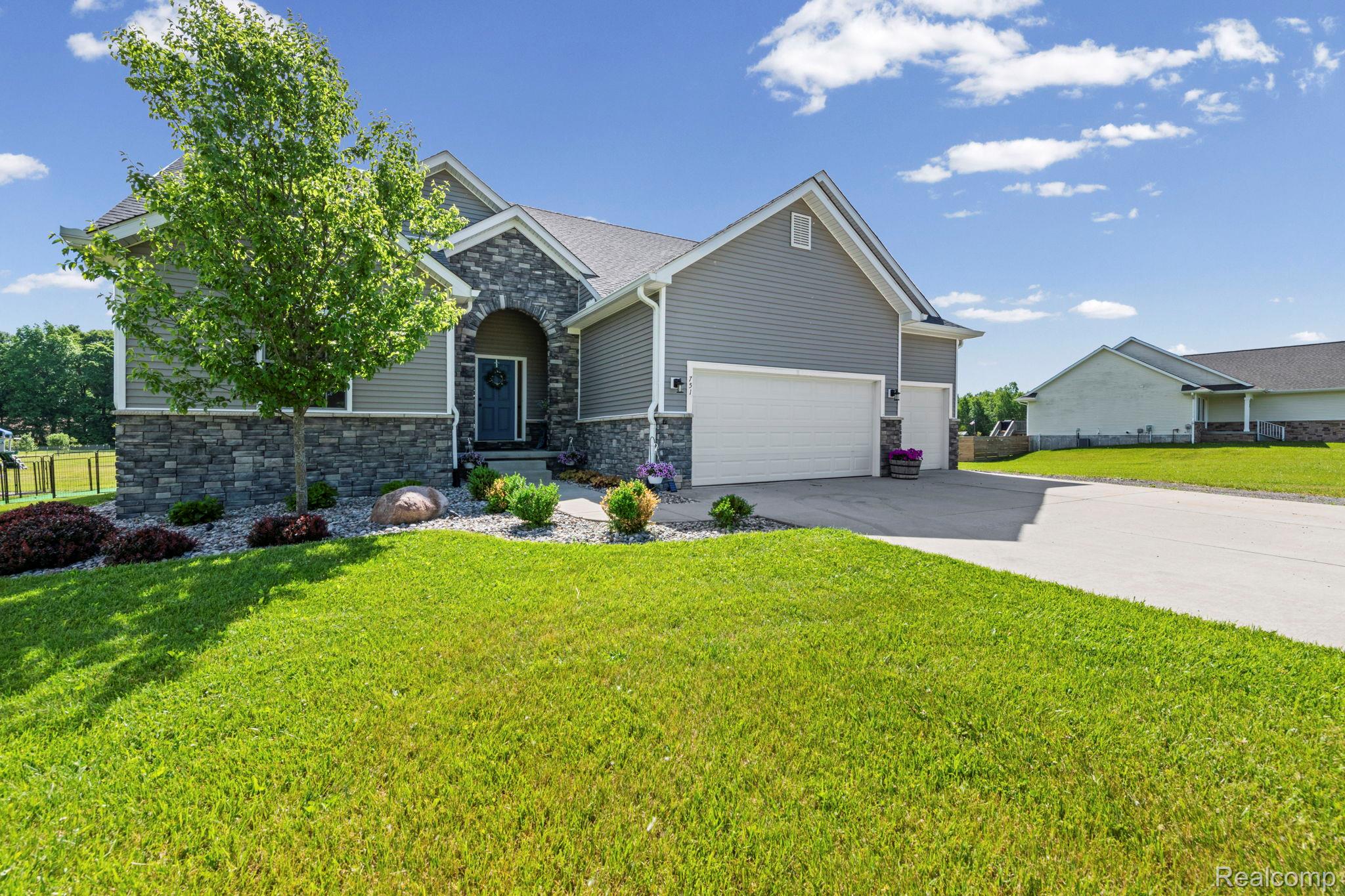 751 Nelson William Drive
