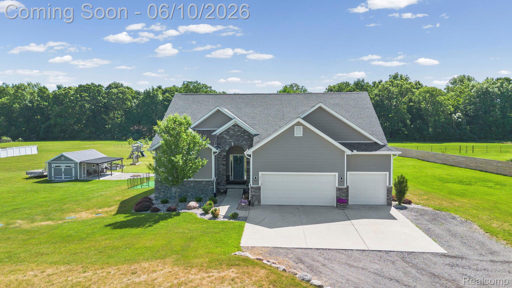 751 Nelson William Drive