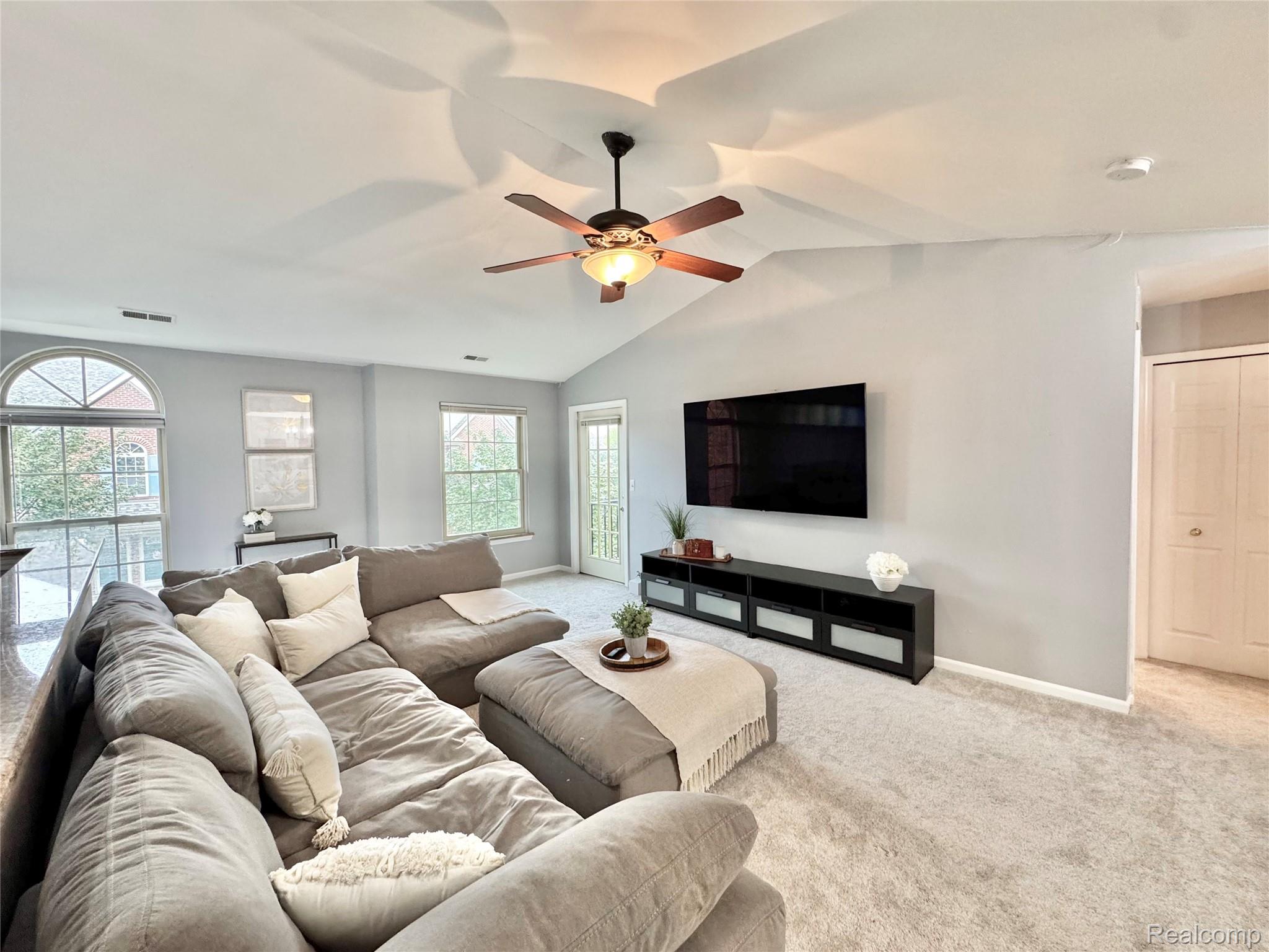 Livonia City, Michigan 48150, United States, 2 Bedrooms Bedrooms, ,2 BathroomsBathrooms,Residential,Coming Soon,195006